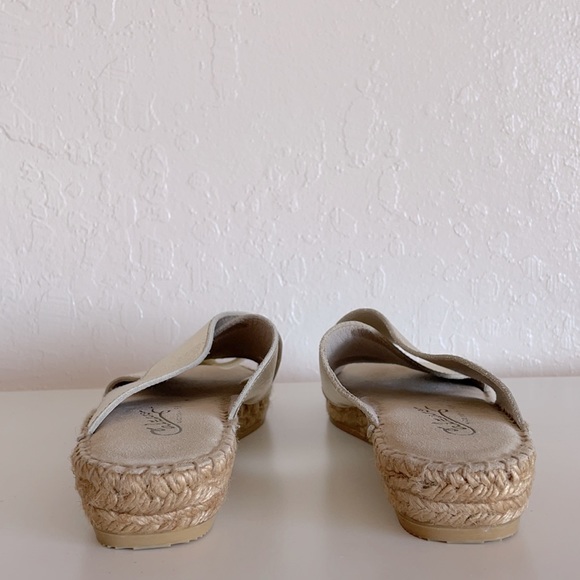 SOLD - Picture 5 of 8